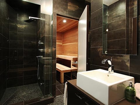 Los Angeles Bathroom Remodeling.